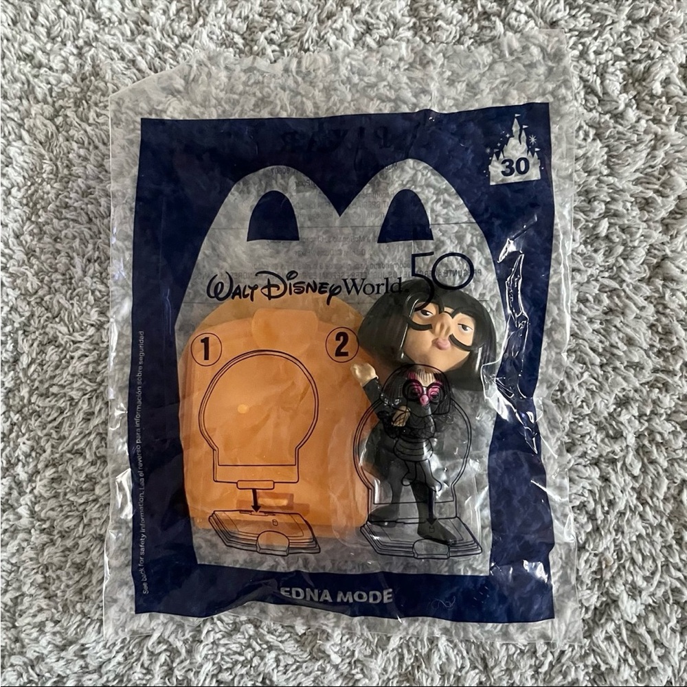 ❄️5/$20 McDonalds Happy Meal Toy Edna Mode WDW 50th Anniversary